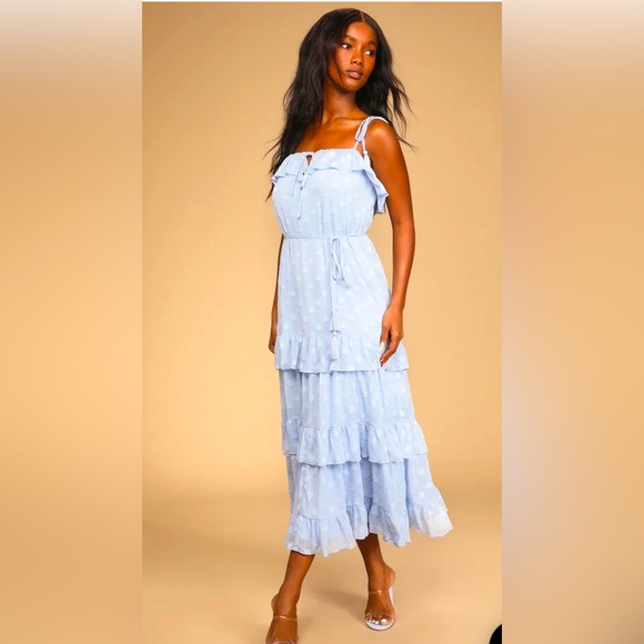 Lulu’s tiered midi dress - Picture 1 of 6
